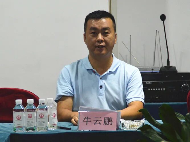 中共湖北省河北商会支部委员会第一次党员大会胜利召开